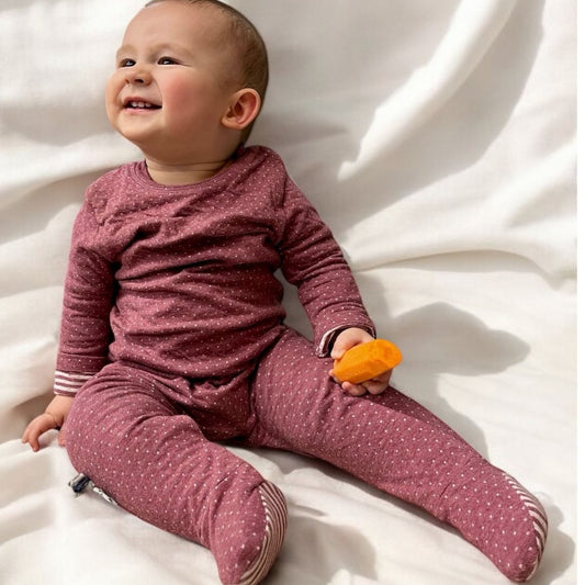 OrganicEra Bio-Schlafanzug für Babys mit Füßen, Bordeaux