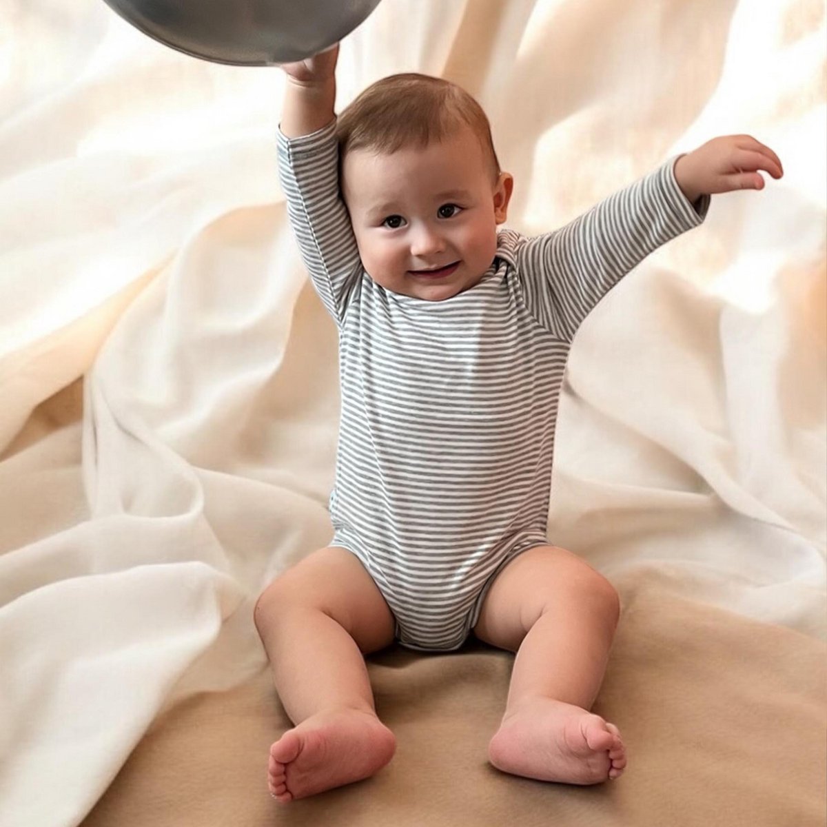 OrganicEra Bio-Baby-L/S-Body, grau gestreift