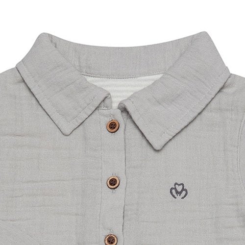 Bio Jungen Bodysuit Grau – Musselin mit Holzknöpfen – Detailansicht 2