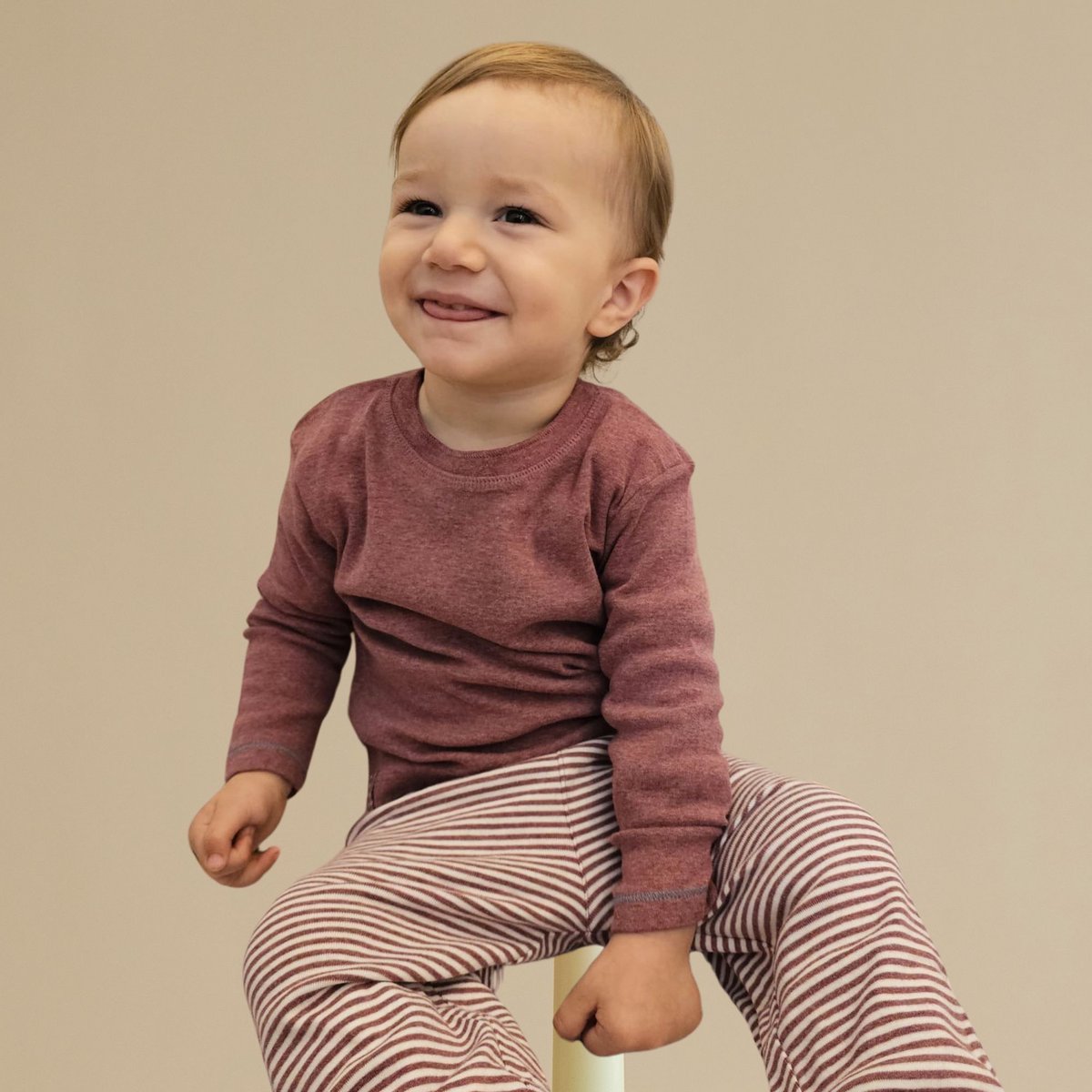 OrganicEra Bio-Babyhose mit Gummizug, Bordeaux gestreift