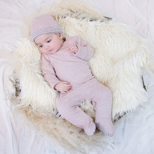 Bio Baby Schlafanzug Rosa Gepunktet mit Füßen – Detailansicht 2