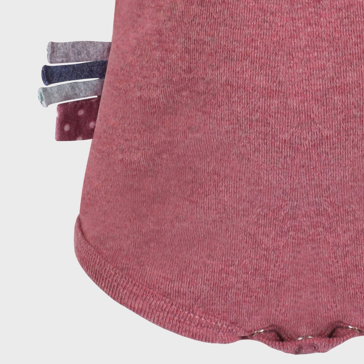 Bio Baby Langarm Body Bordeaux – Weicher Rippstoff – Detailansicht 5