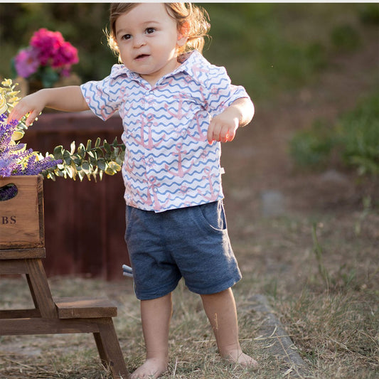 Bio Baby Shorts Indigo aus weicher Bio-Baumwolle – Detailansicht 2