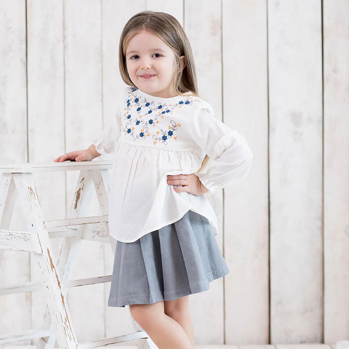 OrganicEra Bio Vual Baby-Mädchen-Tunika mit Stickerei, Weiß