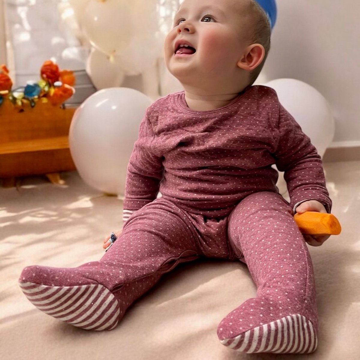OrganicEra Bio-Schlafanzug für Babys mit Füßen, Bordeaux
