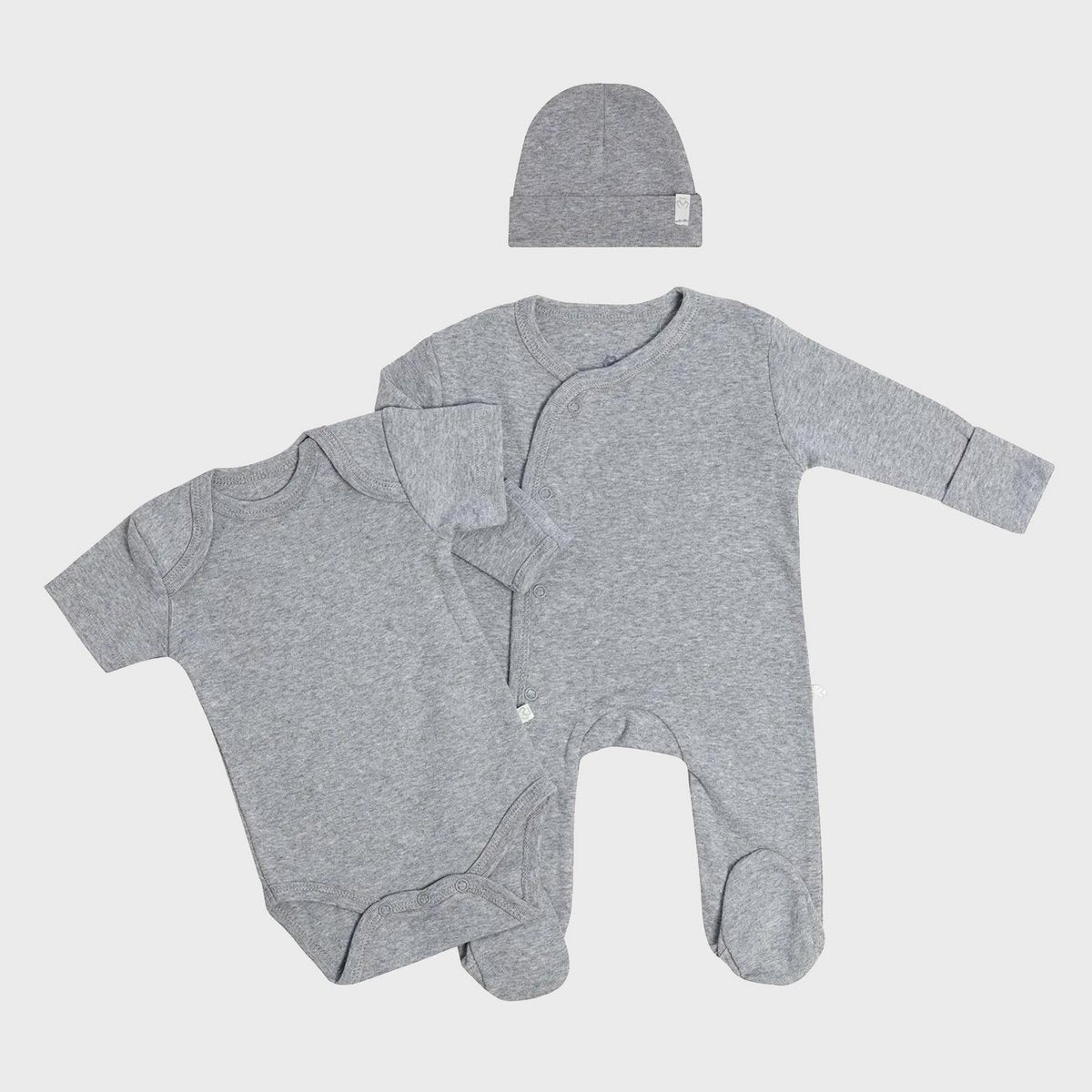 Bio 3-teiliges Neugeborenen-Set Grau Melange mit Body, Schlafanzug und Mütze in Größe 50.