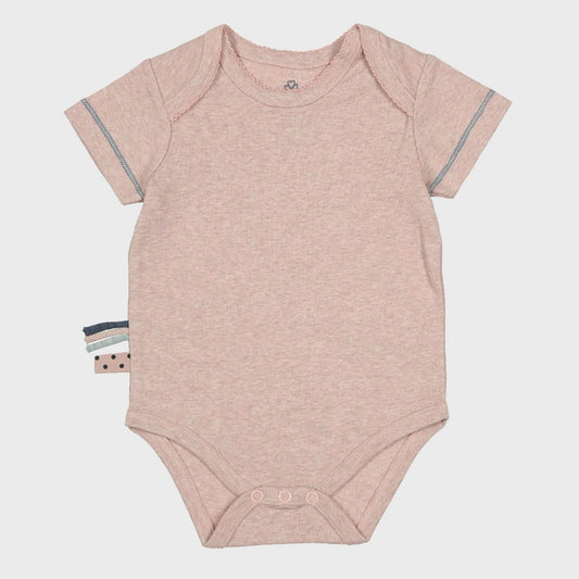 Bio Baby Kurzarm Body aus Bio-Baumwolle in Rosa Melange.