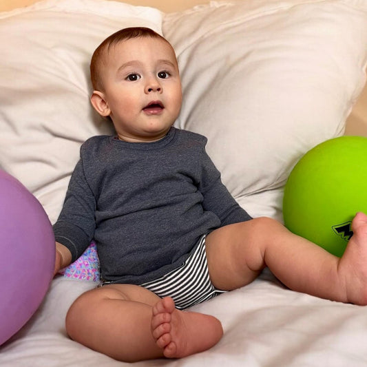 Bio Baby Langarm Bodyshirt Indigo-Melange aus Bio-Baumwolle mit 2-in-1 Design.