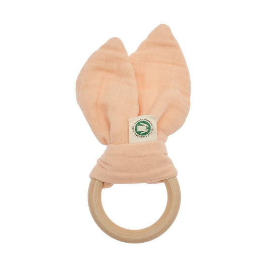 Bio Beißring Baby aus Musselin & Holz – Zahnungshilfe mit Hasenohren, Rosa – Detailansicht 2