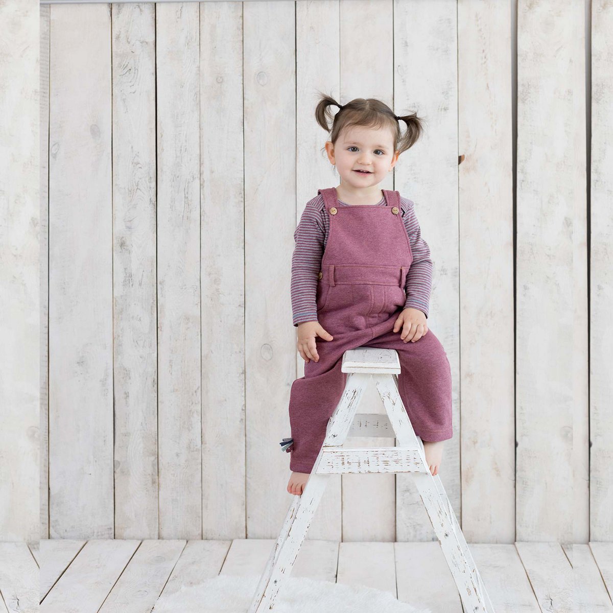 OrganicEra Bio-Baby-Latzhose, Bordeaux