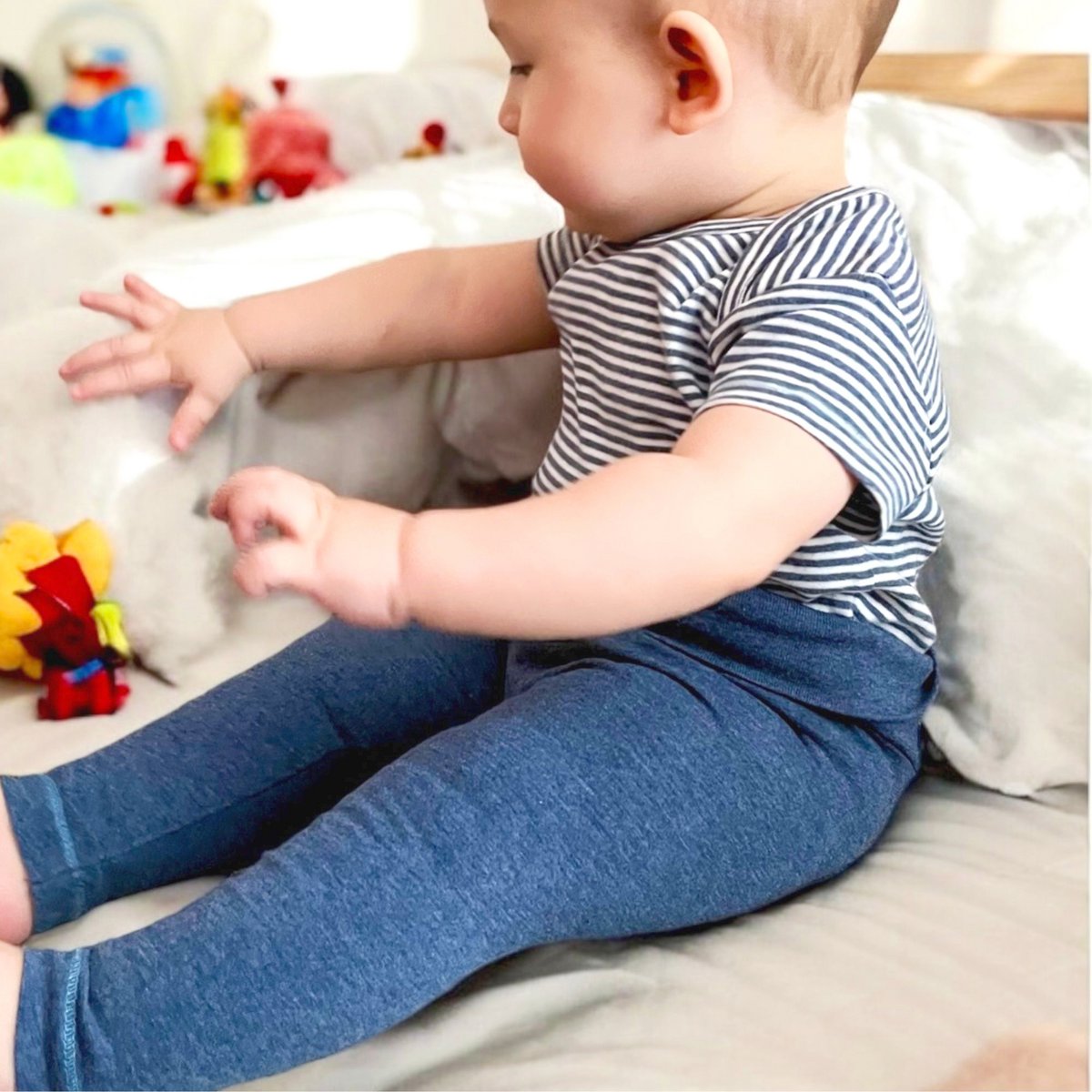 OrganicEra Bio-Baby-Kurzarm-Body, Indigo gestreift