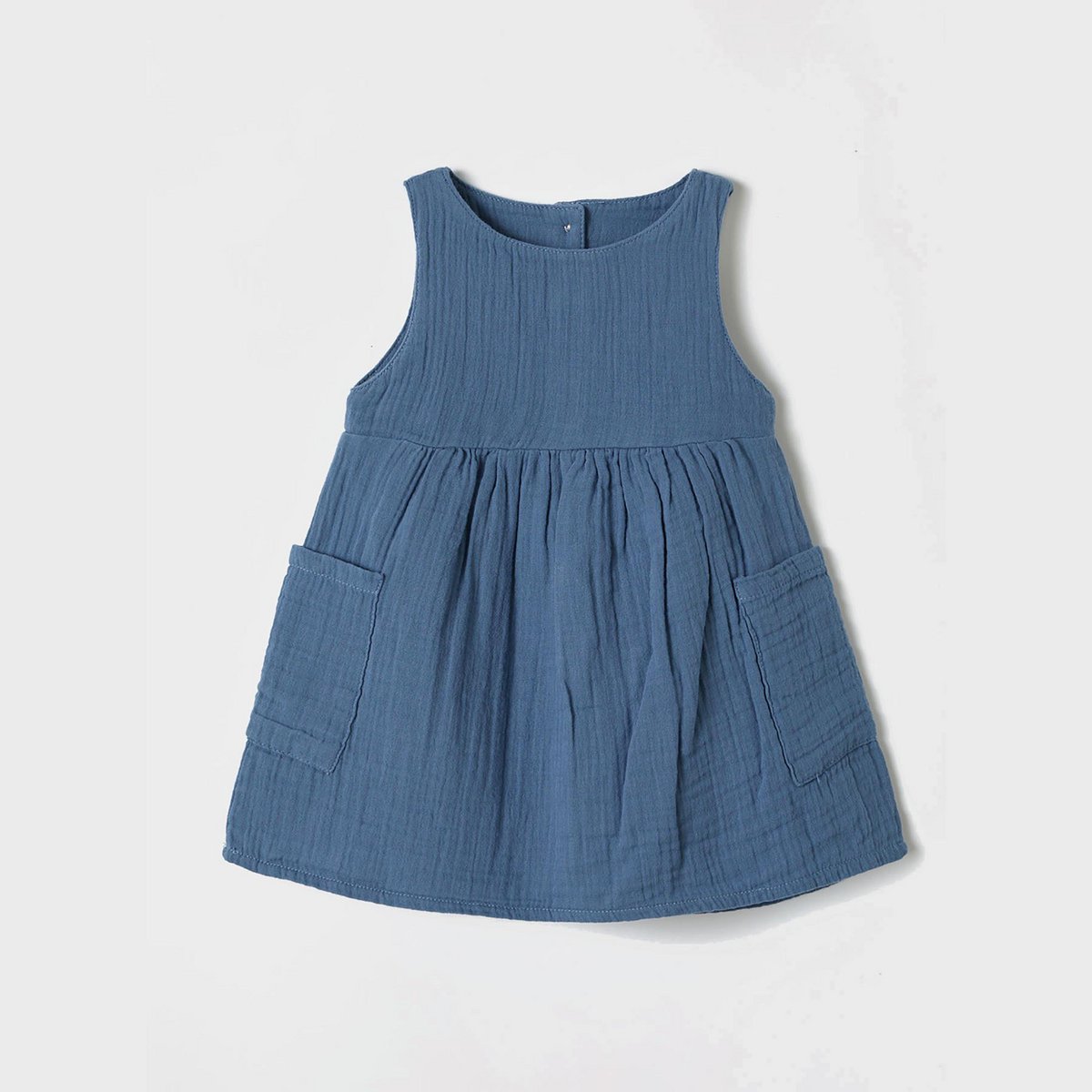 OrganicEra Ärmelloses Kleid aus Bio-Musselin mit Tasche, Indigo