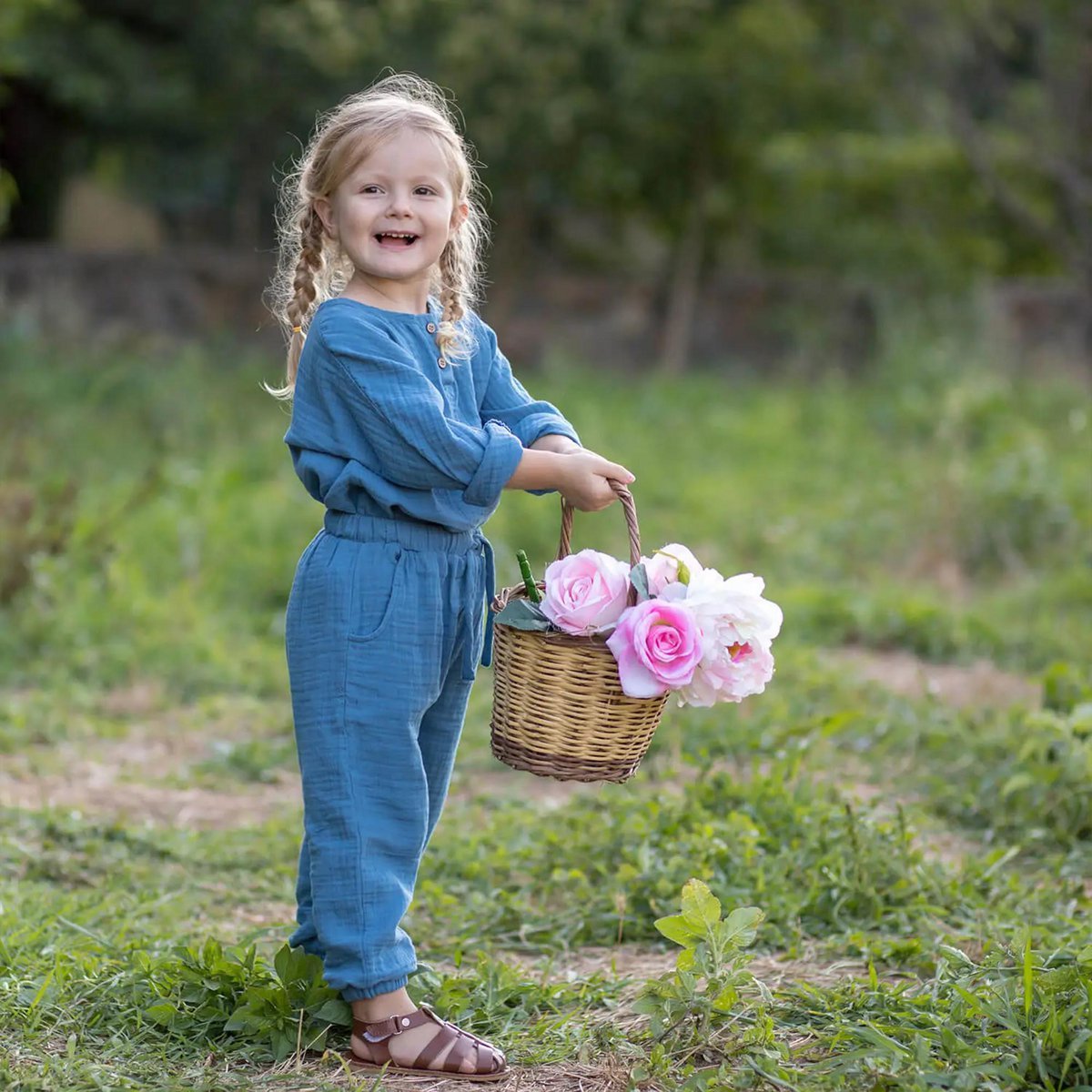 Maglietta a maniche lunghe in mussola biologica per neonati indaco | Cotone biologico sostenibile per neonati & bambino che fa i primi passi